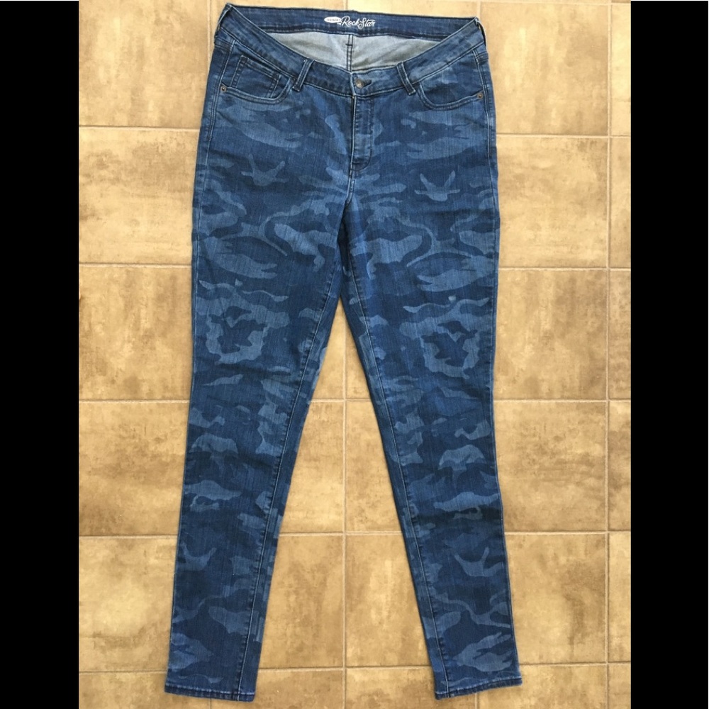 *Tall/Plus* Old Navy Camo Jeans, Size 16/Tall